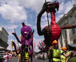 Grande parade , Festival international des Géants & des Masques Saumur 2018 jour Grande parade , Festival international des Géants & des Masques Saumur 2018 jour