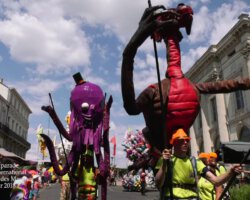 Festival international des Géants & des Masques Saumur 2018 Grande parade , Festival international des Géants & des Masques Saumur 2018 jour