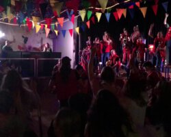 Lätz Latzhoos Gugga - Schlagzeug! Lätz Latzhoos Gugga - Schlagzeug!